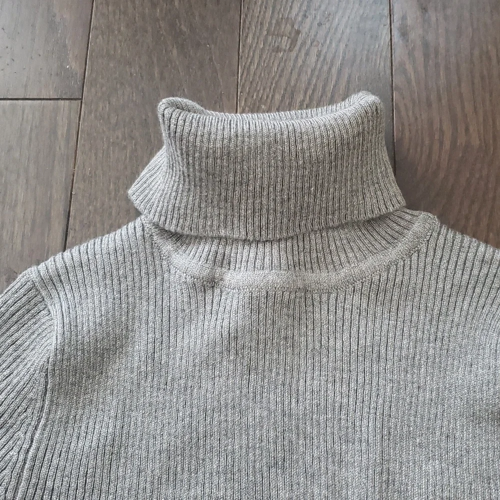 Stretch Turtle Neck - Picture 3 of 3